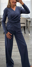 Load image into Gallery viewer, Wren soft wrap over set
