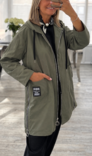 Load image into Gallery viewer, Zoe hooded zip jacket
