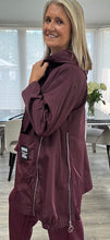 Load image into Gallery viewer, Zoe hooded zip jacket
