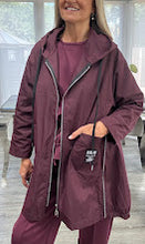 Load image into Gallery viewer, Zoe hooded zip jacket
